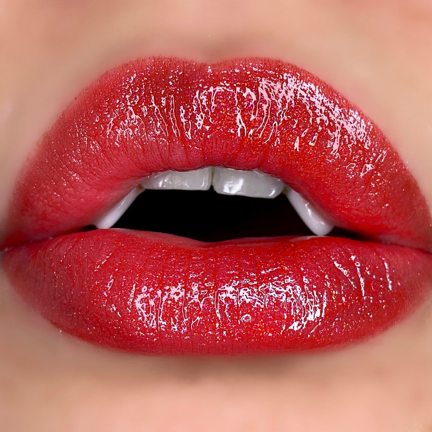 Curst Kosmetics - Shimmer Lip Gloss Potion - Krampus